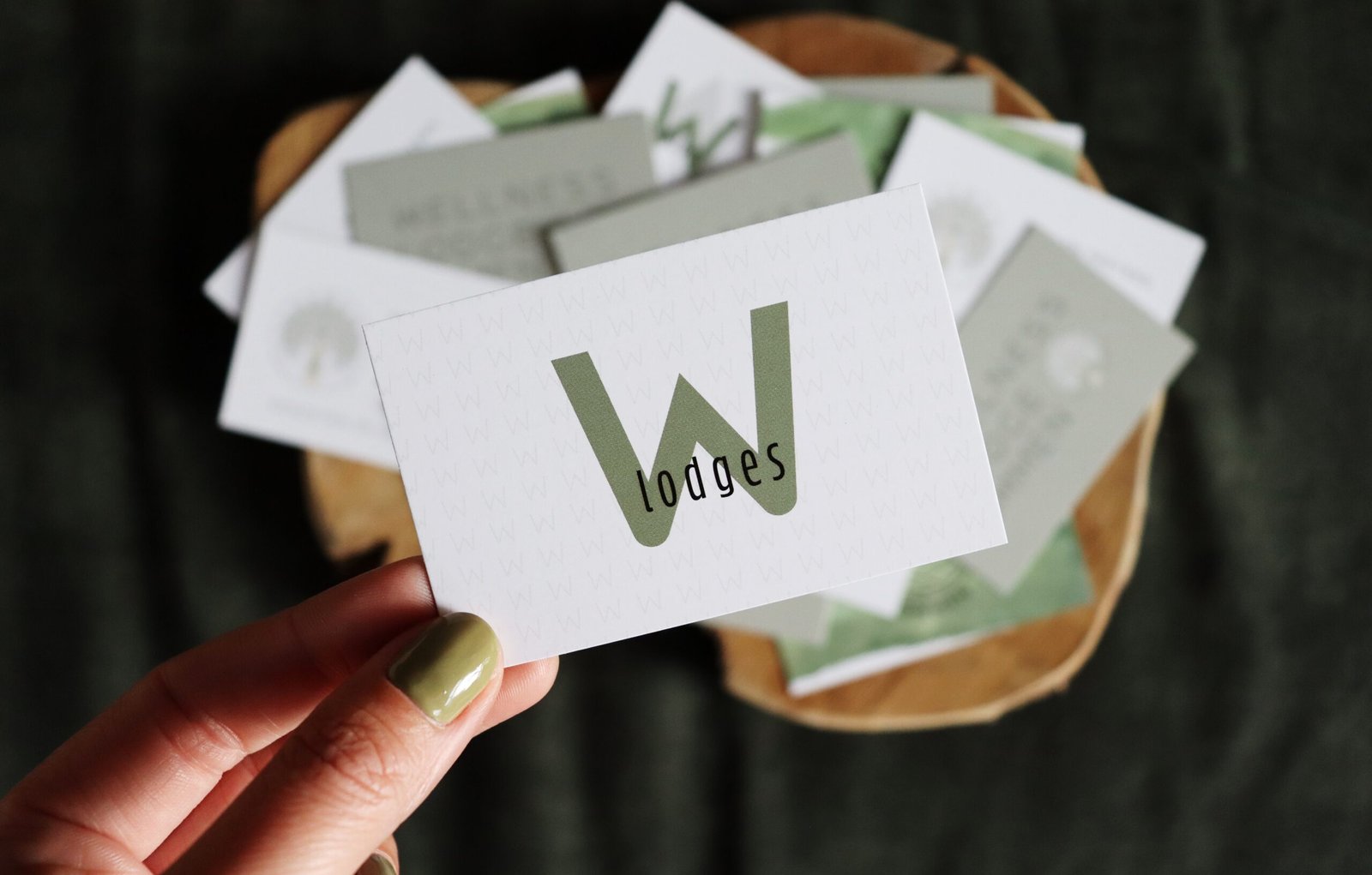 LOGO & DESIGN. WLODGES.